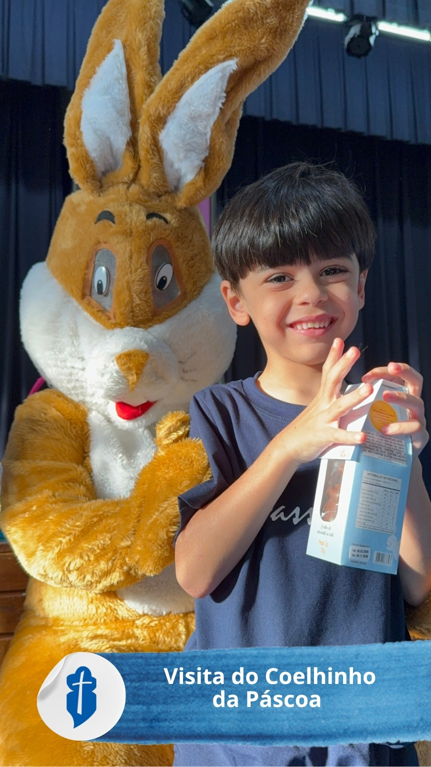 Visita do Coelhinho da P�scoa  S�o Paulo da Cruz