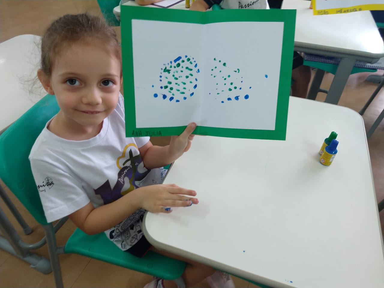 Simetria na Educao Infantil - Pr A e B So Paulo da Cruz