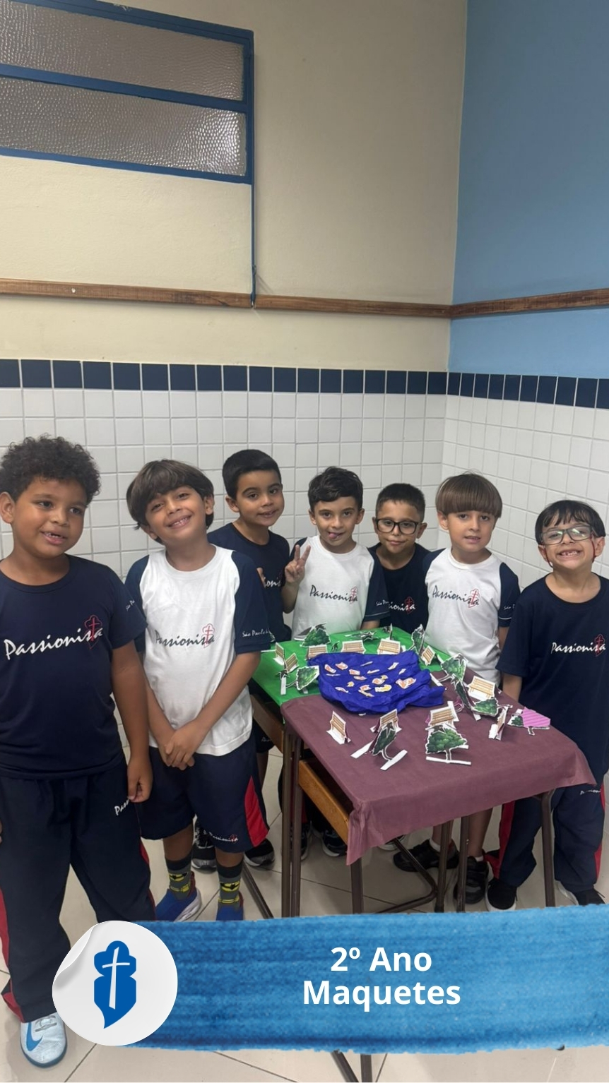 Maquetes com o 2� Ano S�o Paulo da Cruz